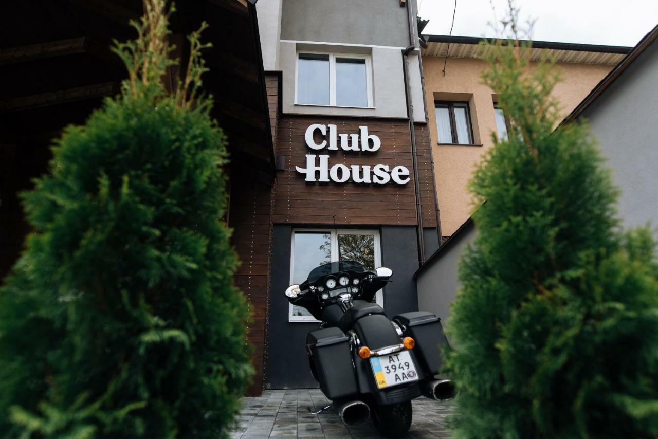 伊万诺-弗兰科夫斯克 Clubhouse酒店 外观 照片